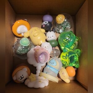 Box of random toys (mini)